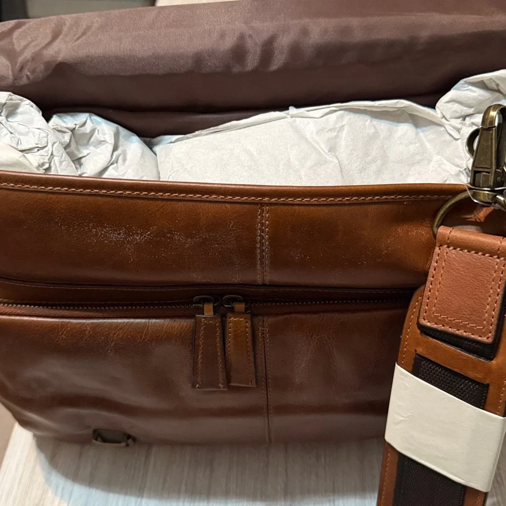 NWT Classic Brown Leather Men's Bag - Picture 6 of 9